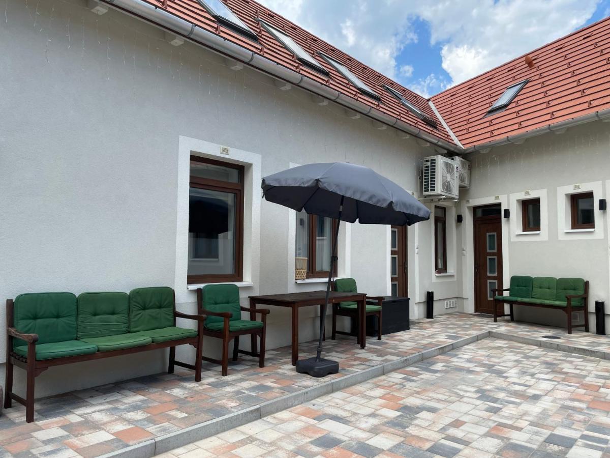 Veszprém Monbuhim Comfort מראה חיצוני תמונה